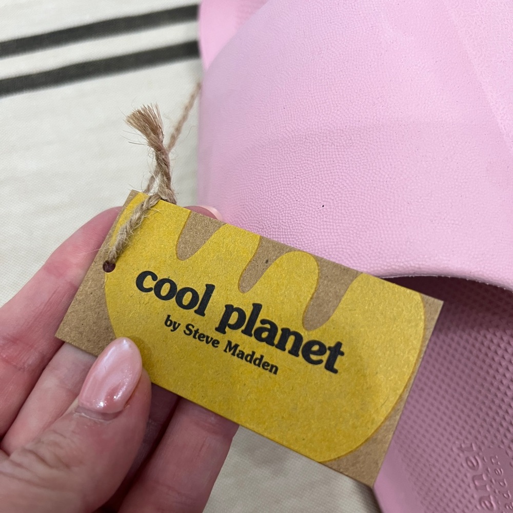Brand NEW Steve Madden Cool Planet Pink Slides Size 8 - Picture 6 of 6